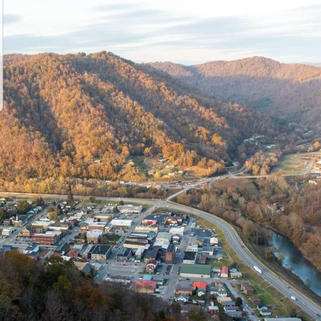 Fall Foliage in Kentucky- Pine Mountain State Resort Park. 